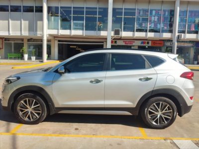 VENDO HYUNDAI TUCSON AÑO 2017 CON 38 MIL KILOMETROS