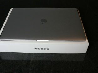 Apple MacBook Pro 15, 2020, barra táctil